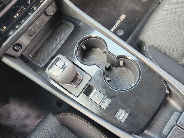 used 2024 Nissan Rogue car, priced at $24,997
