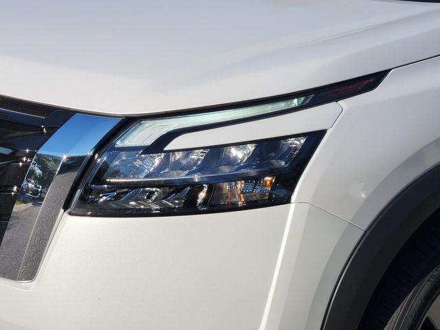 new 2025 Nissan Pathfinder car, priced at $35,915