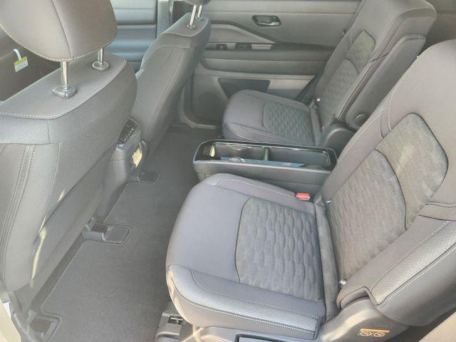 new 2025 Nissan Pathfinder car, priced at $35,915