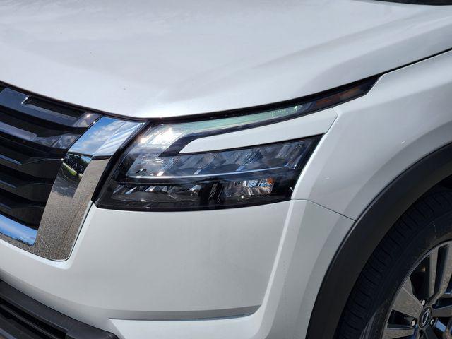 new 2025 Nissan Pathfinder car, priced at $33,864