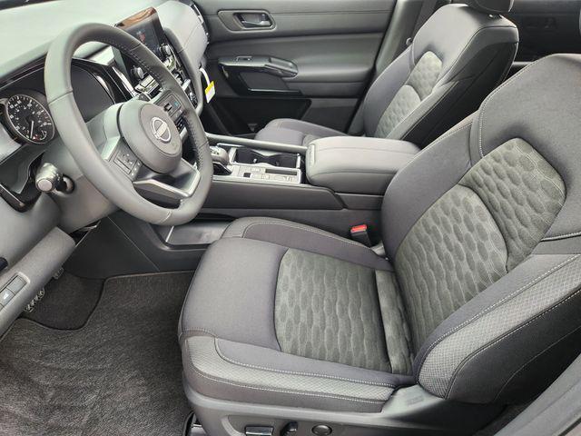 new 2025 Nissan Pathfinder car, priced at $41,775