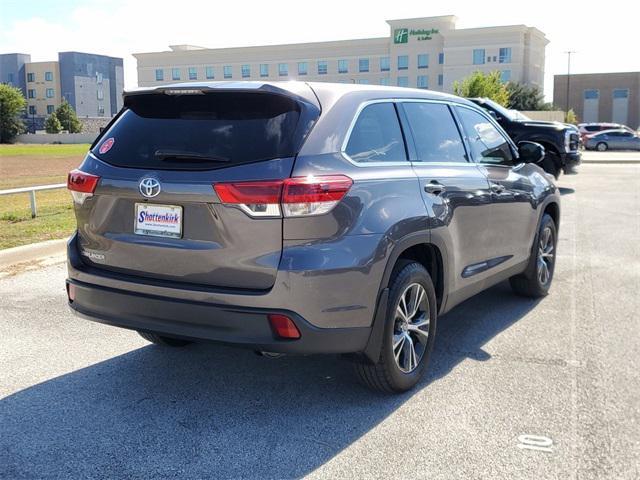 used 2019 Toyota Highlander car, priced at $22,387