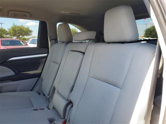 used 2019 Toyota Highlander car, priced at $22,387