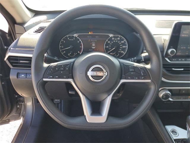 used 2023 Nissan Altima car, priced at $19,900