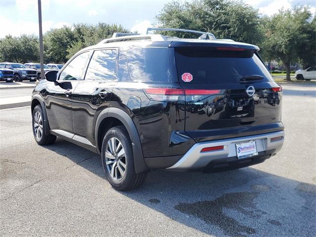 new 2024 Nissan Pathfinder car, priced at $39,999