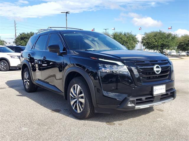 new 2024 Nissan Pathfinder car, priced at $39,999