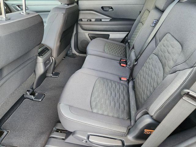 new 2025 Nissan Pathfinder car, priced at $34,798