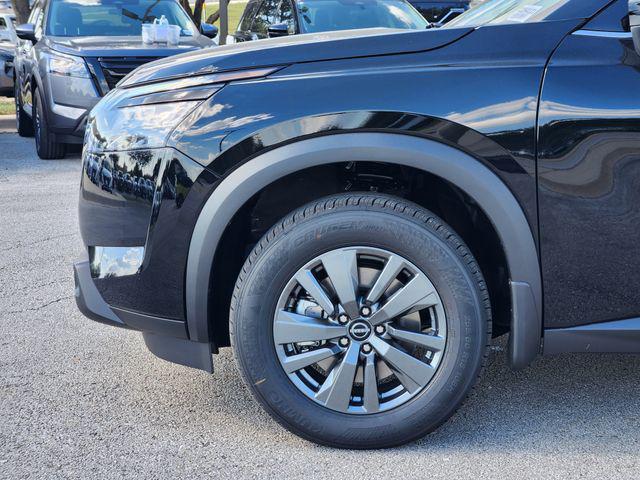 new 2025 Nissan Pathfinder car, priced at $34,798