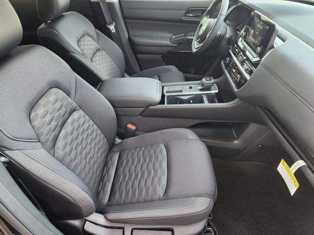 new 2025 Nissan Pathfinder car, priced at $34,798
