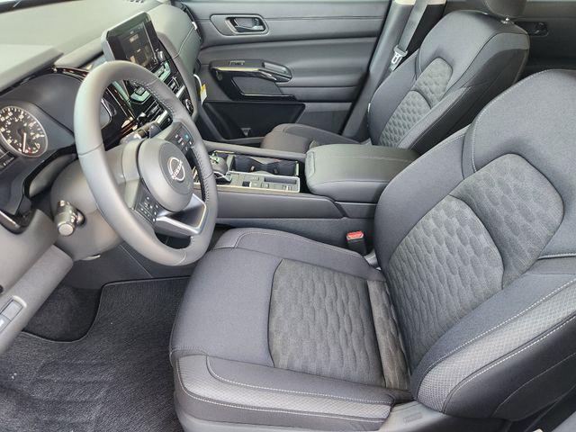 new 2025 Nissan Pathfinder car, priced at $35,204