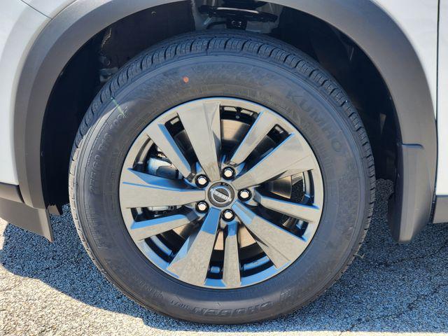 new 2025 Nissan Pathfinder car, priced at $35,204