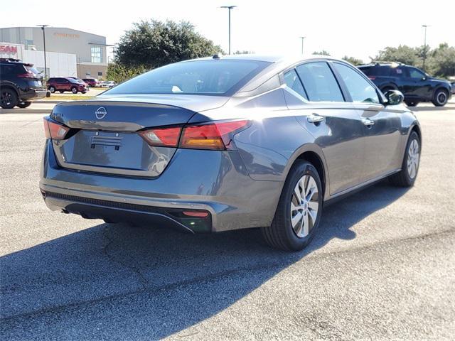 new 2025 Nissan Altima car, priced at $25,580