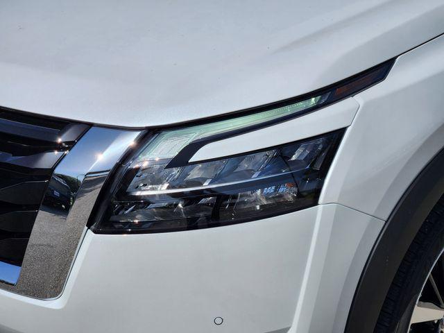 new 2025 Nissan Pathfinder car, priced at $52,945