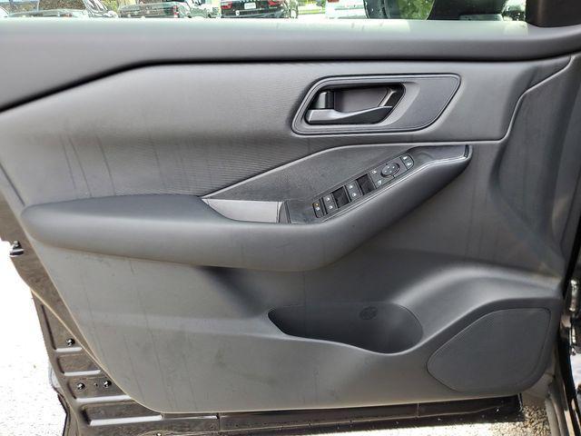new 2025 Nissan Rogue car, priced at $29,153