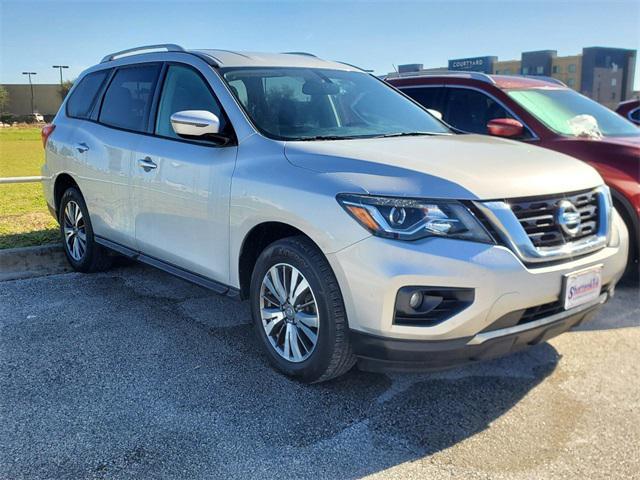 used 2020 Nissan Pathfinder car, priced at $17,997