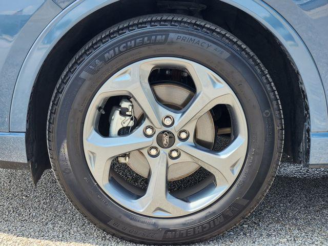 used 2023 Ford Escape car, priced at $25,006
