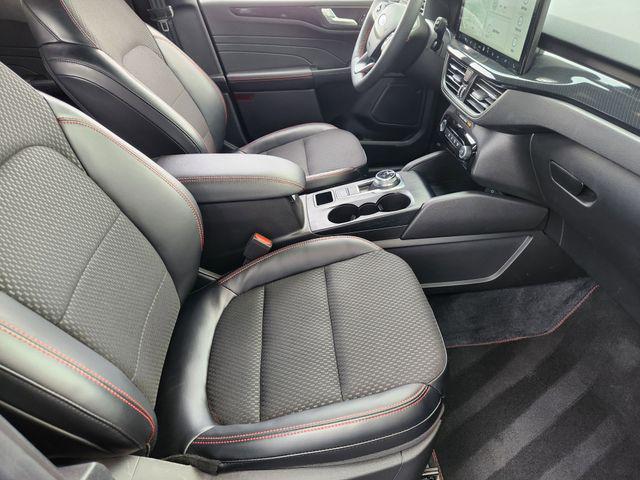 used 2023 Ford Escape car, priced at $25,006