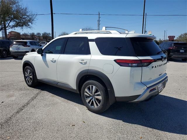 new 2024 Nissan Pathfinder car, priced at $42,280