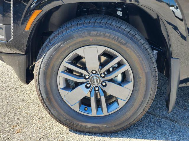 new 2026 Nissan Frontier car, priced at $38,035