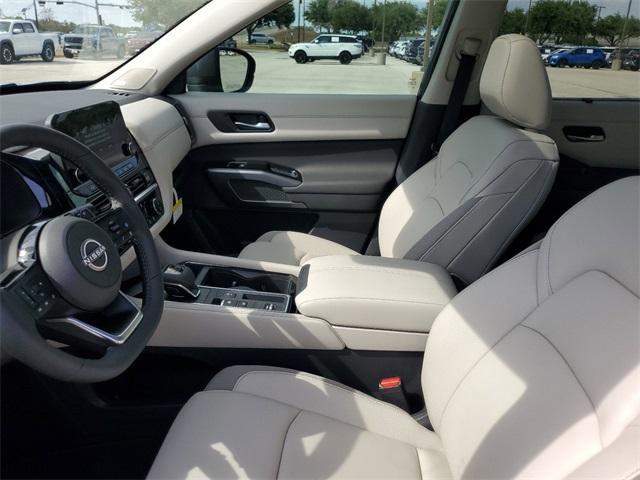new 2024 Nissan Pathfinder car, priced at $43,858