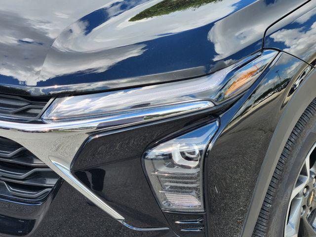 used 2025 Chevrolet Trax car, priced at $24,499