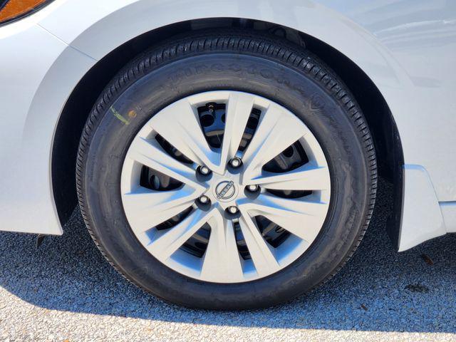 new 2025 Nissan Sentra car, priced at $21,400