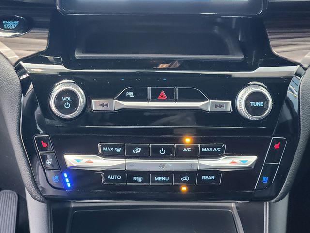 used 2024 Ford Explorer car, priced at $31,988