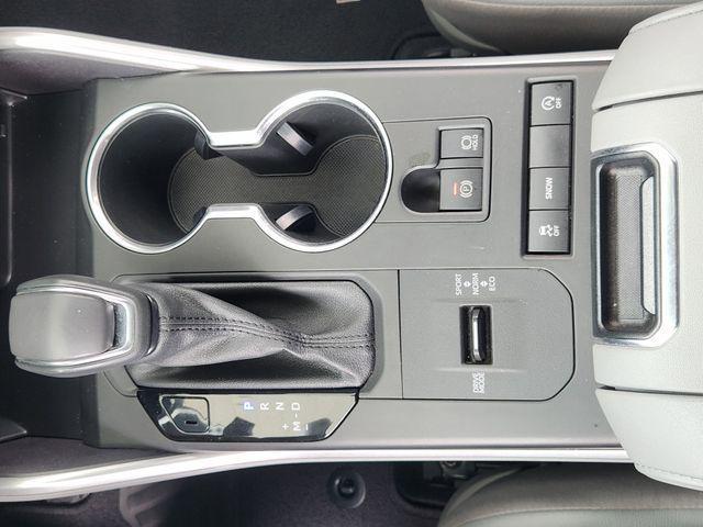 used 2022 Toyota Highlander car, priced at $36,650
