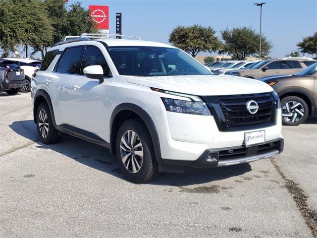 new 2025 Nissan Pathfinder car, priced at $44,971