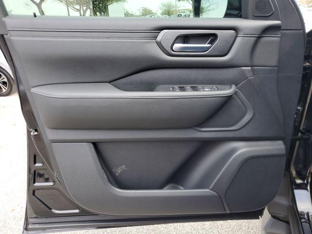 new 2025 Nissan Armada car, priced at $55,599