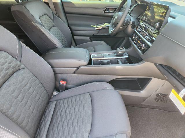 new 2025 Nissan Pathfinder car, priced at $35,171