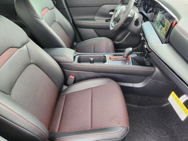 new 2025 Nissan Kicks car, priced at $26,300