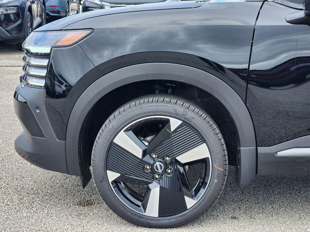 new 2025 Nissan Kicks car, priced at $26,485