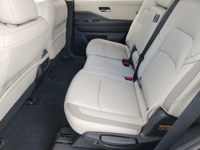 new 2025 Nissan Pathfinder car, priced at $45,015