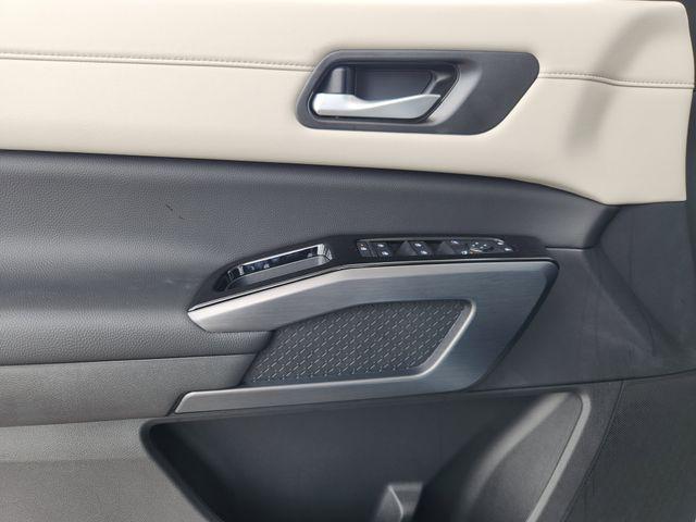 new 2025 Nissan Pathfinder car, priced at $45,015