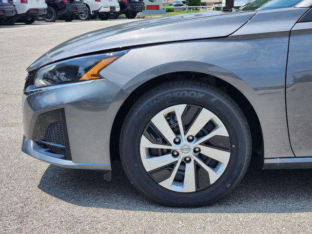 new 2025 Nissan Altima car, priced at $27,205