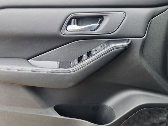 new 2025 Nissan Rogue car, priced at $31,692