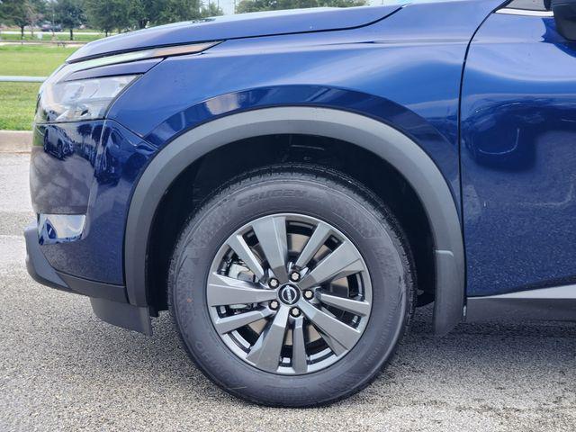 new 2025 Nissan Pathfinder car, priced at $34,090