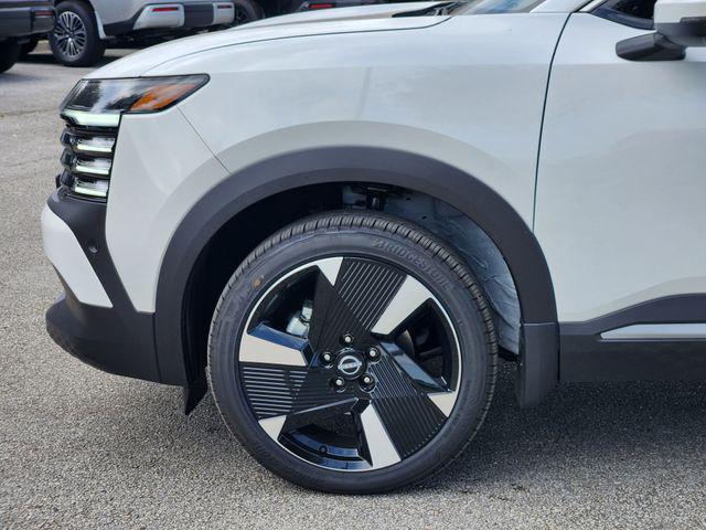 new 2025 Nissan Kicks car, priced at $26,500