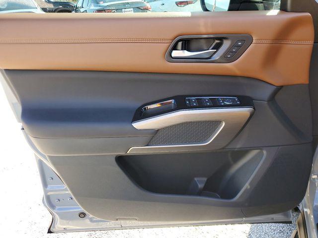 new 2025 Nissan Pathfinder car, priced at $54,008