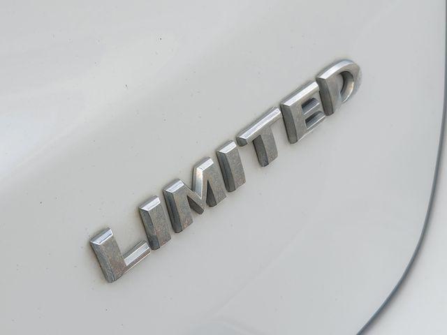 used 2018 Jeep Grand Cherokee car, priced at $15,887