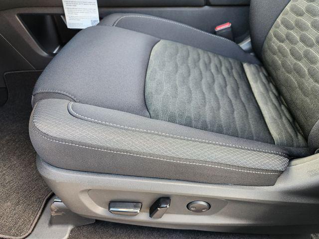 new 2025 Nissan Pathfinder car, priced at $36,458