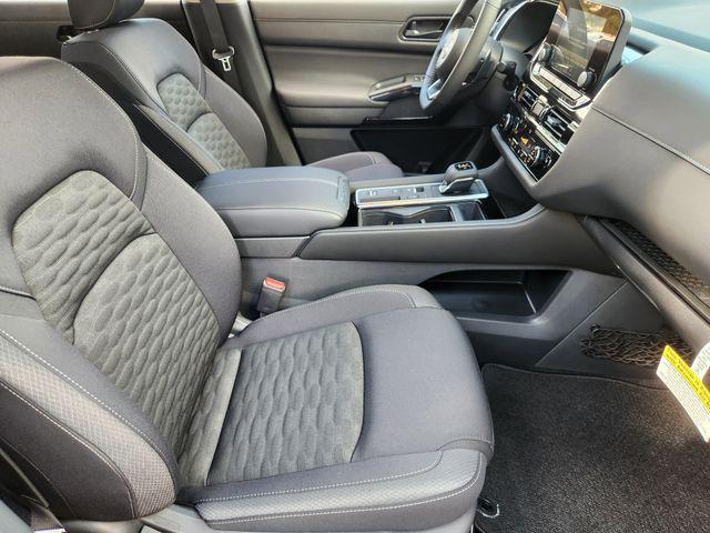 new 2025 Nissan Pathfinder car, priced at $36,458