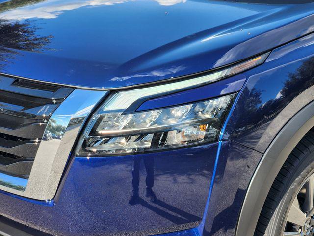 new 2025 Nissan Pathfinder car, priced at $36,458