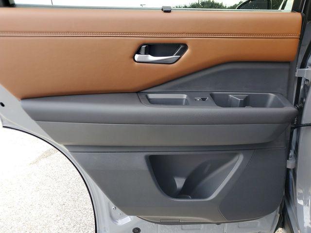 new 2025 Nissan Pathfinder car, priced at $49,261