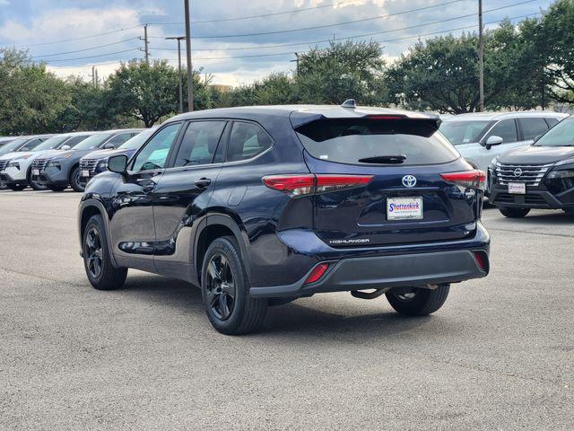 used 2023 Toyota Highlander Hybrid car, priced at $33,663