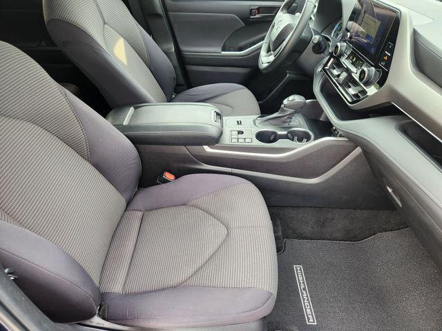used 2023 Toyota Highlander Hybrid car, priced at $33,663