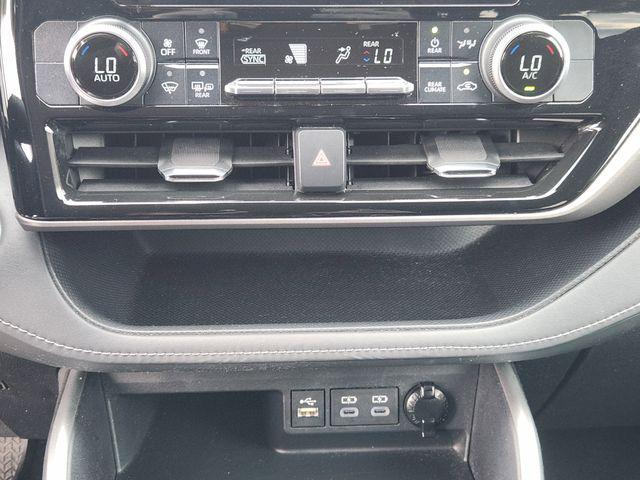 used 2023 Toyota Highlander Hybrid car, priced at $33,663