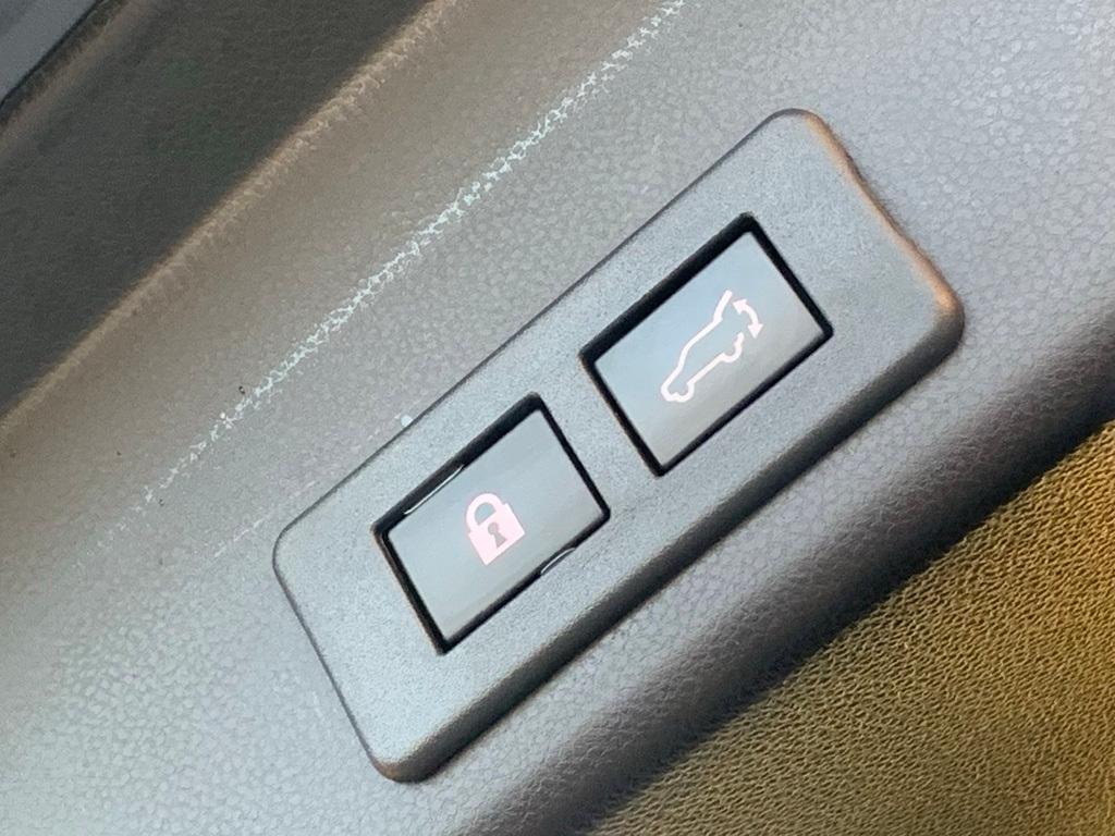 used 2022 Subaru Ascent car, priced at $24,397