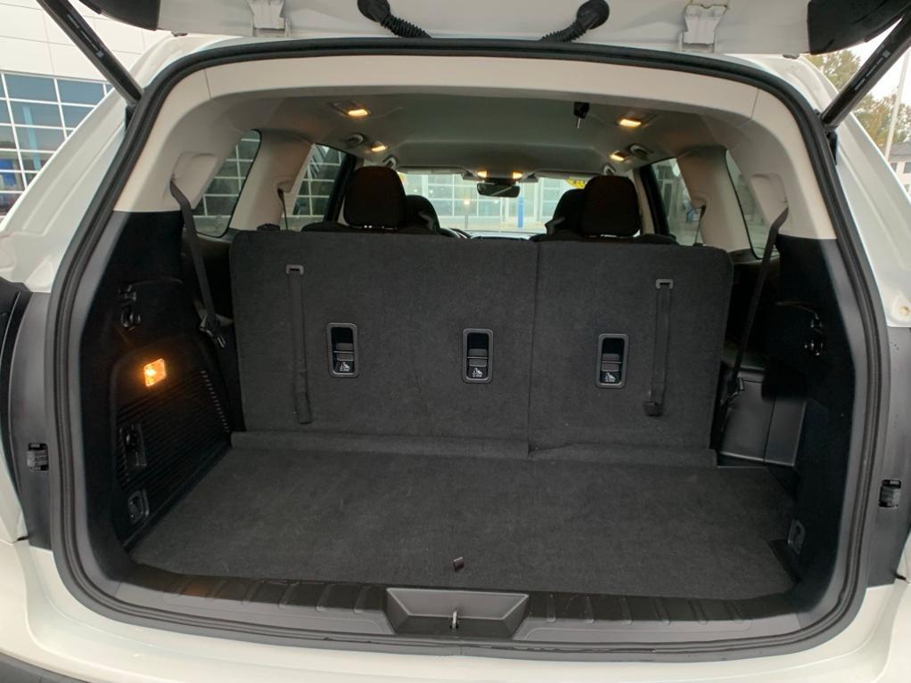 used 2024 Subaru Ascent car, priced at $32,552